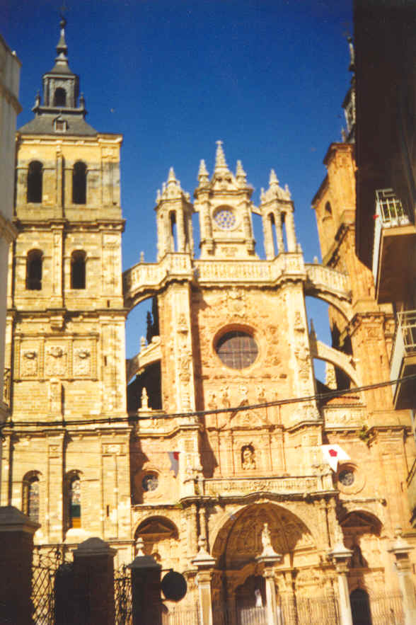 Astorga.bmp (1557666 bytes)